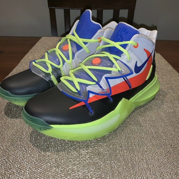 NIKE KYRIE 5 x ROKIT All Star Edition SIZE 9 MEN - Picture 3 of 8